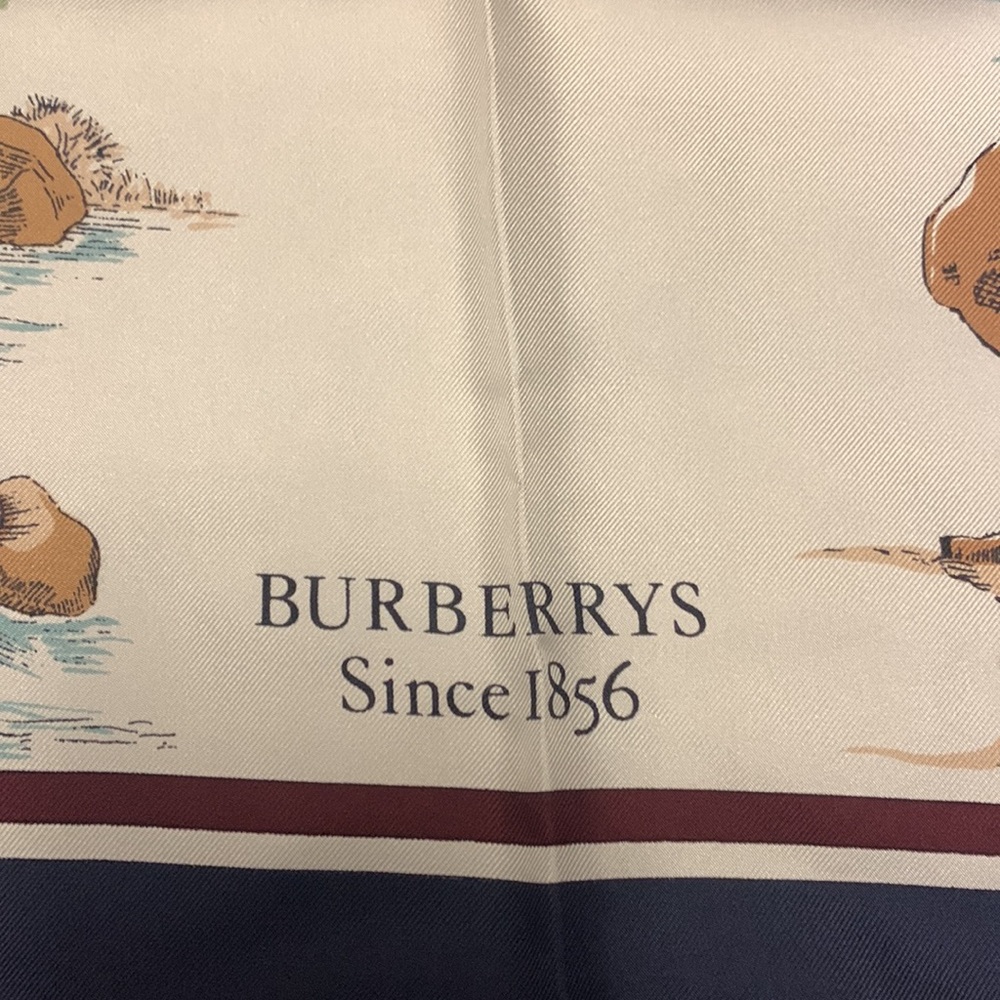 Burberry silk scarf - Picture 6 of 8